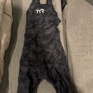 Black Camouflage TYR Tech Suit